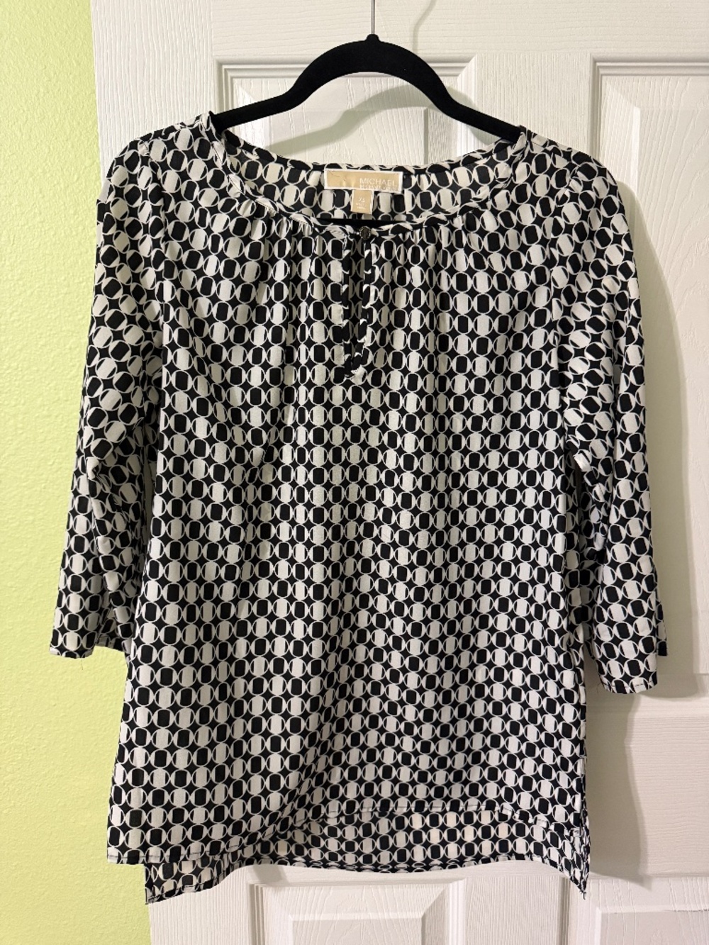 Michael Kors Women’s Top Blouse Black & White Printed 3/4 Sleeves